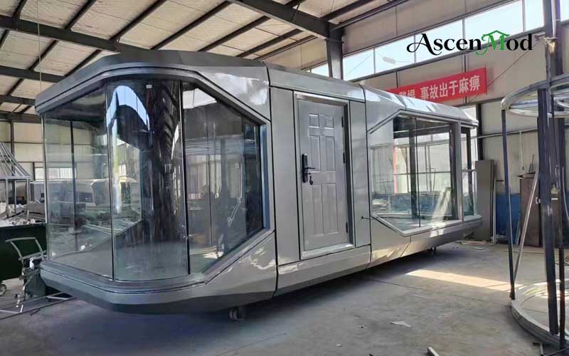 ASCEN MOD Space Capsule Cabin Futuristic Modular Retreat with Panoramic Nature Views